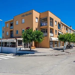 https://villa-massilia.in-istria.net